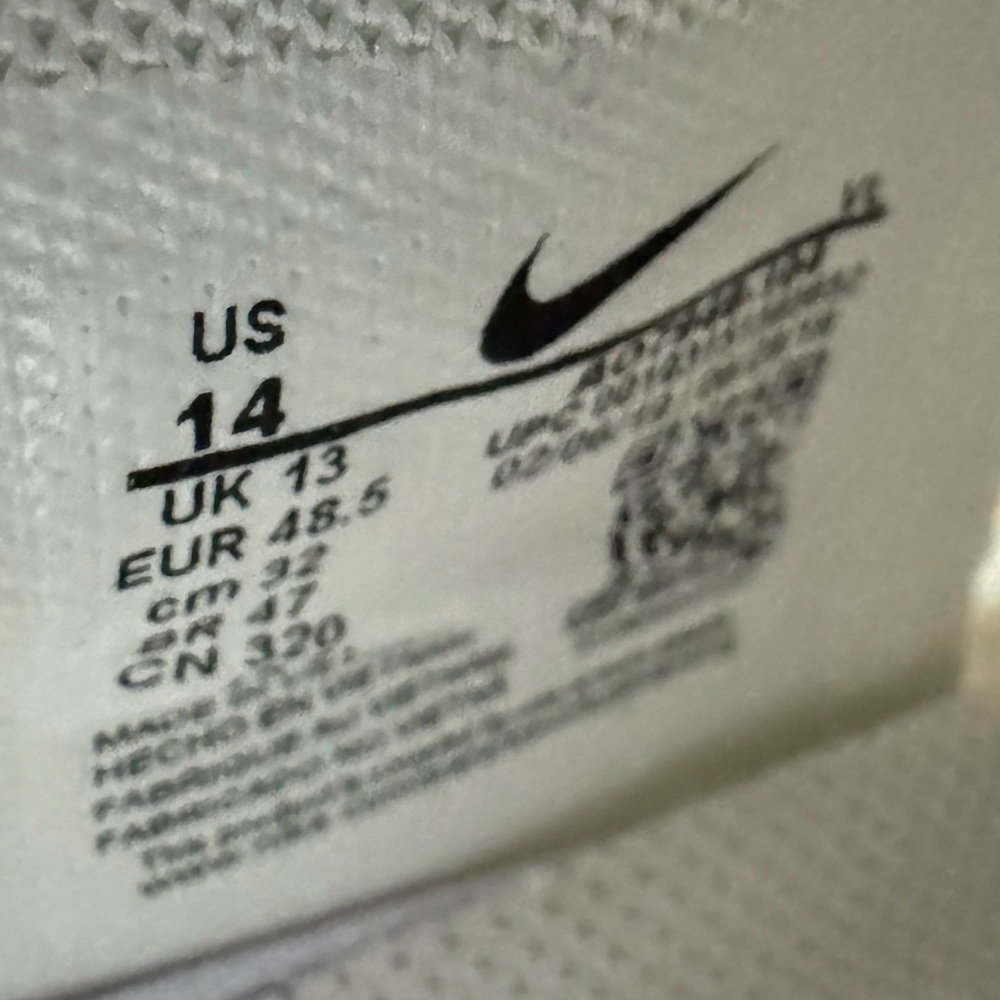 Nike Lunar Vapor Ultrafly Elite 2
Baseball Cleats White AO7946-104 size 14 - Picture 5 of 6